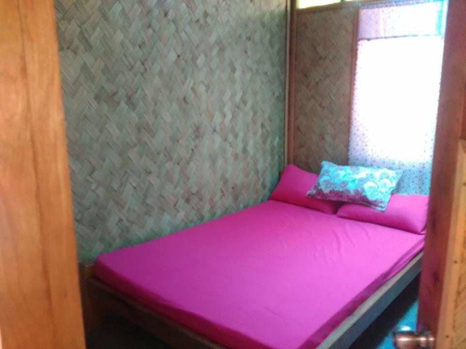 בוסואנגה Bella Louise Lodging House Bar And Resto מראה חיצוני תמונה